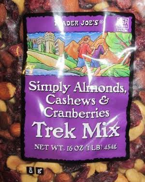 Trader Joe's Simply Almonds, Cashews & Cranberries Trek Mix, 454g