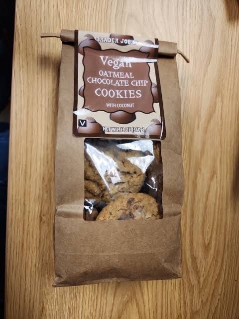Trader Joe's Vegan Oatmeal Chocolate Chip Cookies, 340g
